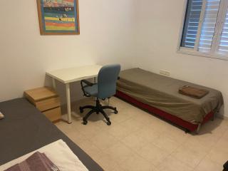 Spacious, Tranquil Sea View - 8