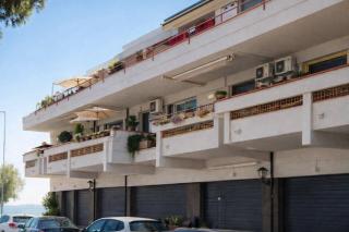 Carlitas Beach Apartment - 5