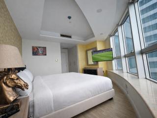 Premium Centaurus Apartment City View Islamabad - 2