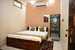 Shri Ram Sundaram Palace Guest House - 4