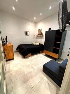 Bello y amplio departamento en San Telmo - 0