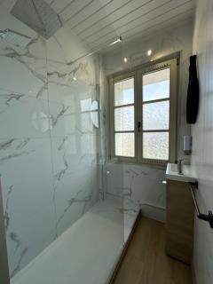 Spacieux studio rénové en centre ville - Apt7 - 8