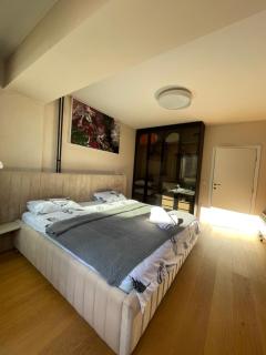 The Gallery Apartment - 1