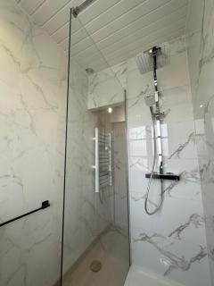 Spacieux studio rénové en centre ville - Apt7 - 7