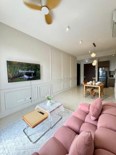 Cozy Velocity Apartment - 9