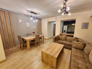 Best Location, Nice 2 Bedroom & 2 Bathroom Apartment on Sayat Nova Ave, Next to Opera - 7