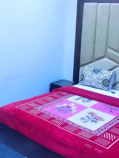 Royal Residency Guest House Karachi - 5