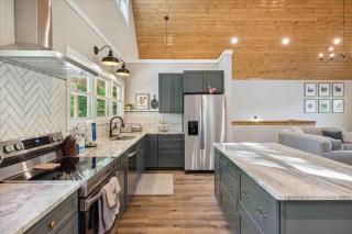 McDonald Lakeside Cottage chalet - 9