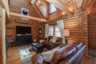 Family-Favorite Cabin with Private Seasonal Pool and Movie Theater - 1