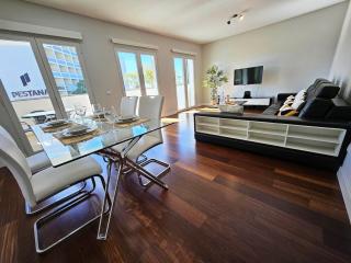 Premium Avenue Two Bedrooms Apt - 0