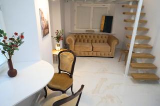 Tiny Square Apartment Old Town - 6