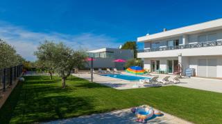 Modern villa Casa Storija with pool in Novigrad - 4