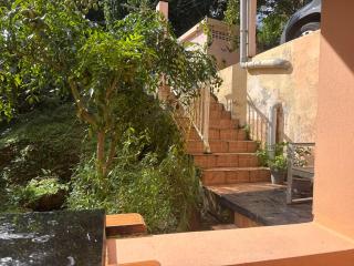 Wayne malic house - 3