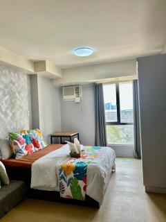 Deluxe Studio Unit in Avida Towers - 0