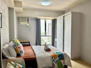 Deluxe Studio Unit in Avida Towers - 7