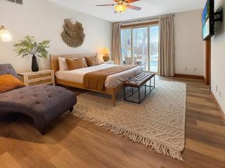 Grand Lake Getaway with Pool, Boat Dock - Sleeps 22 - 6