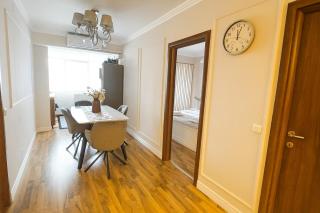 Mid Velvet Apartment, Free Parking, Self Check-in - 7