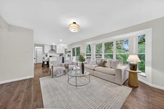 King’s Corner Retreat by StayLage - 4