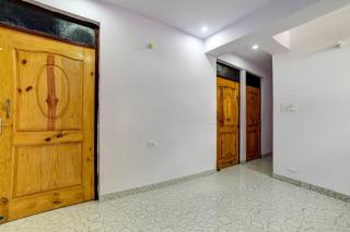 OYO Flagship 83165 Hotel Om Shanti - 8