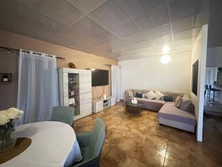 Logement entièrement équipé et accès facile à Mamoudzou - 0