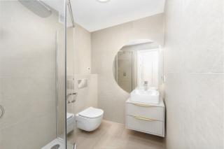 Kawalerka z balkonem na Sylwestra w super lokalizacji - 2