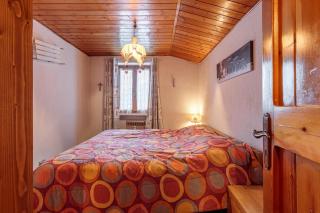 Panoramic chalet with fireplace near Courmayeur - 9