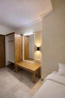 Shivmurti Grand by UV Stays - 7