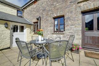 5 Bed in Middle Marwood oc-stepps - 2