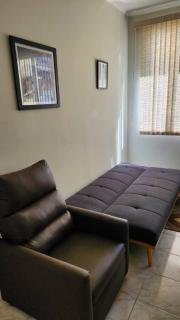 Apartamento recém-reformado, com mobília nova e localização incrível - 0