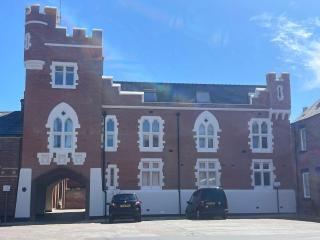Chester Stays - Best Value Apartment with Free Parking in the heart of Chester - 8