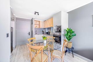 Urban Essence - 2D Santiago - 0