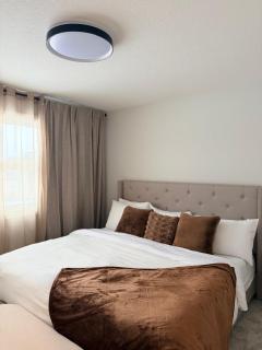 Cozy and Family-friendly Newly built 3BR Home - 3