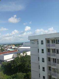 Malioboro City Studio Apartment Pool View - 7