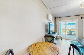 Bungalow Beach Place 3 - 1