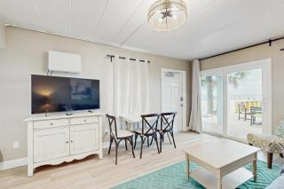 Bungalow Beach Place 1 - 3