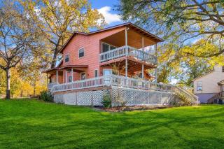 Charming 3BR Waterfront Gem in Cedar Point - 7