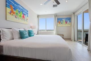 Amazing Sunset Caribe 2-Bedroom Condo with Resort-Style Comfort - 5