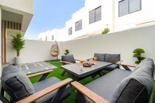 Desert Key Yas Island Villa I SeaWorld and Ferrari - 0