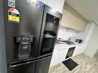 Comfort Stay Clyde north - 2