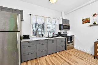 Sunlit 2BR Private Entry Parking & Laundry - 6