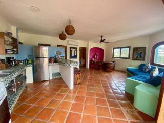 Estrella - Casa MoJo's airy 2BR, kitchen, pool - 9