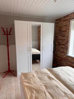 Beautiful villa apartment close to city, beach, ferry, etc - 3