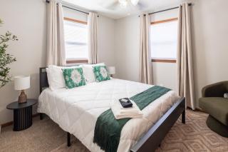 Near K-State Campus - Central Manhattan Stay - 9