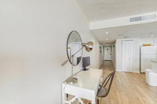 Chateaux Sunset Suites 408 - 3