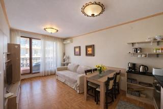 Royal Bay-I Seaview Apartment - 0