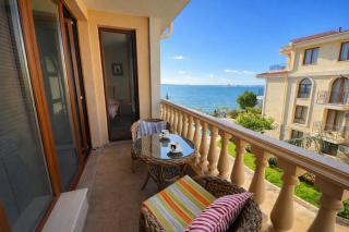 Royal Bay-I Seaview Apartment - 3