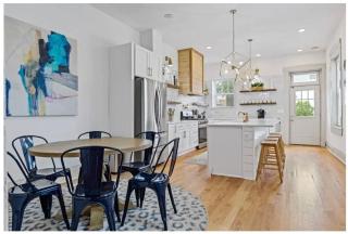 South City Hideaway by StayLage - 2