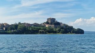 Alma Capodimonte Lake chalet - 1