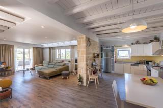 Mangie Villa Hersonissos - Private Pool, Sleeps 11 - 1