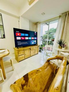 2BR Burnham Hill Condominium - 8